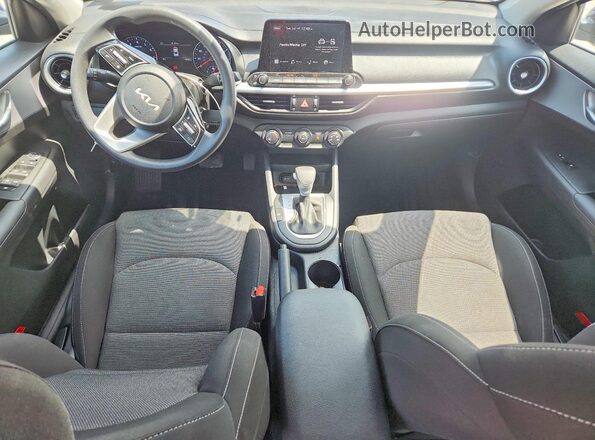 3KPF24AD8PE585487 2023 KIA FORTE Blue წინა პანელის ხედი