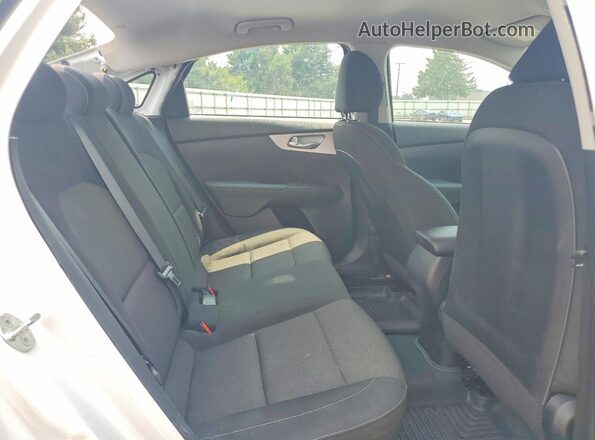 3KPF24AD8PE602448 2023 KIA FORTE Белый Вид задних сидений