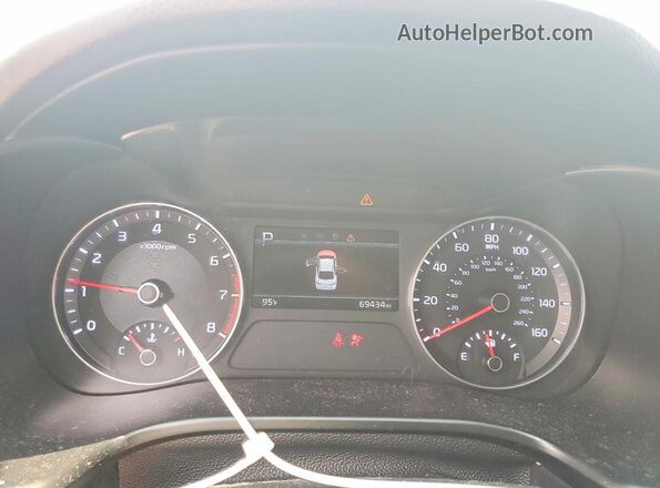 3KPF24AD8PE602448 2023 KIA FORTE Белый Вид щитка приборов