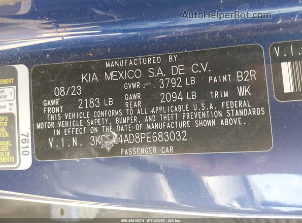 3KPF24AD8PE683032 2023 KIA FORTE Blue Vista del compartimento del motor