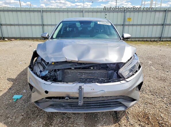 3KPF24AD8RE715500 2024 KIA FORTE Gray Front view