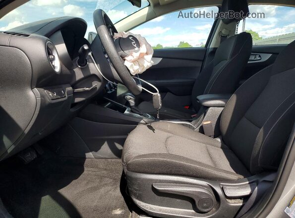 3KPF24AD8RE715500 2024 KIA FORTE Gray Front interior view
