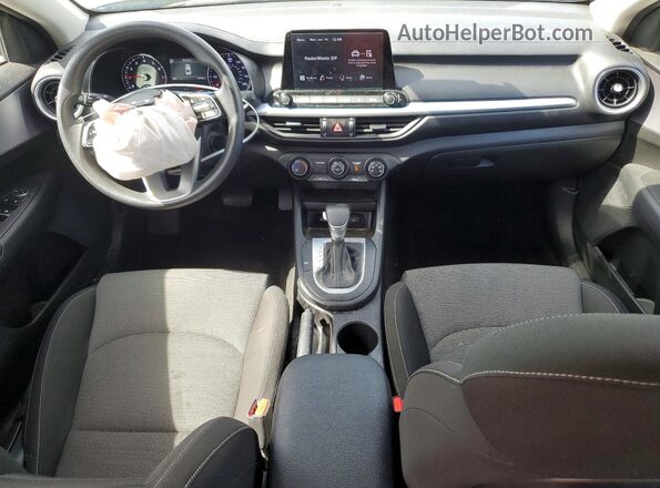 3KPF24AD8RE715500 2024 KIA FORTE Gray Dashboard view