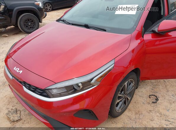3KPF24AD8RE829545 2024 KIA FORTE Красный Вид спереди