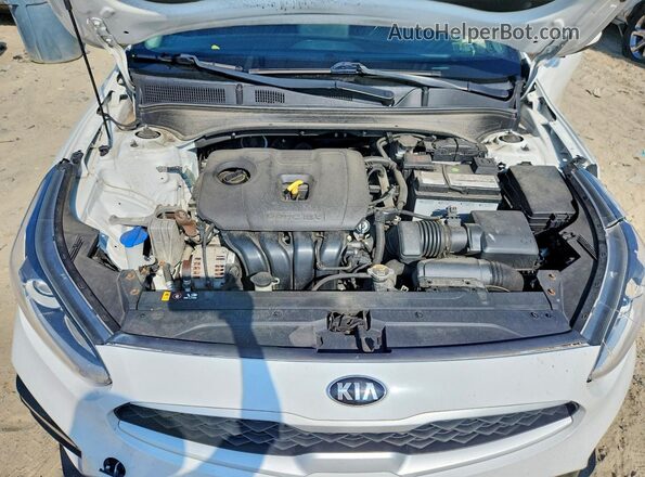 3KPF24AD9KE078560 2019 KIA FORTE White Rear interior view