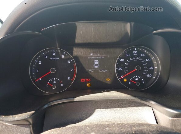 3KPF24AD9LE170642 2020 KIA FORTE Silver Widok zestawu wskaźników