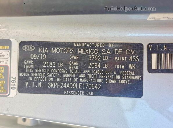3KPF24AD9LE170642 2020 KIA FORTE Silver Widok komory silnika