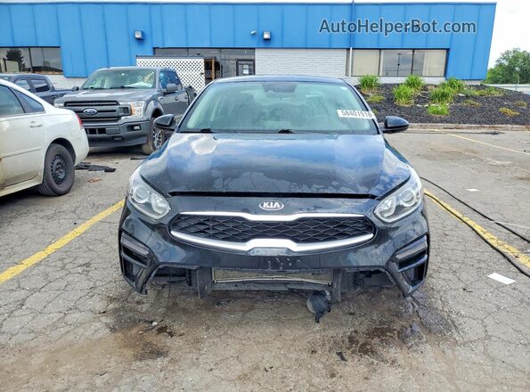 3KPF24AD9ME298574 2021 KIA FORTE Черный Вид спереди