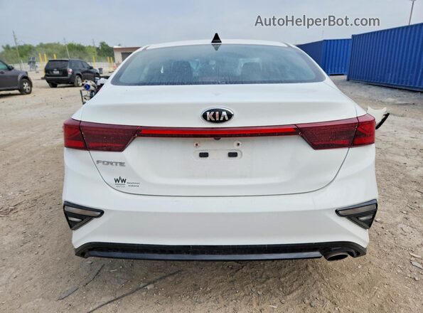 3KPF24AD9ME309959 2021 KIA FORTE White Rear view