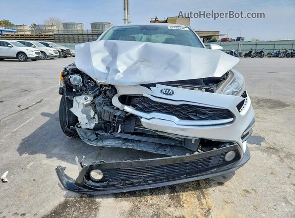 3KPF24AD9ME335221 2021 KIA FORTE Silver Front view