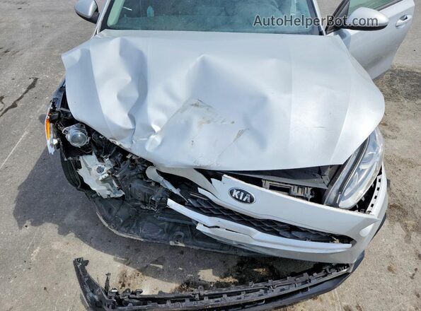3KPF24AD9ME335221 2021 KIA FORTE Silver Rear interior view