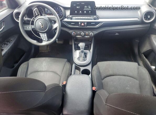 3KPF24AD9ME410080 2021 KIA FORTE Red Vista del salpicadero