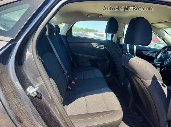 3KPF24AD9NE462164 2022 KIA FORTE Gray Widok tylnych siedzeń