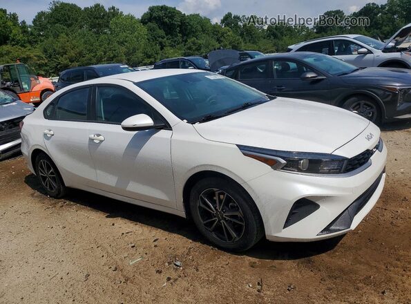 3KPF24AD9PE532541 2023 KIA FORTE Белый Передняя правая четверть