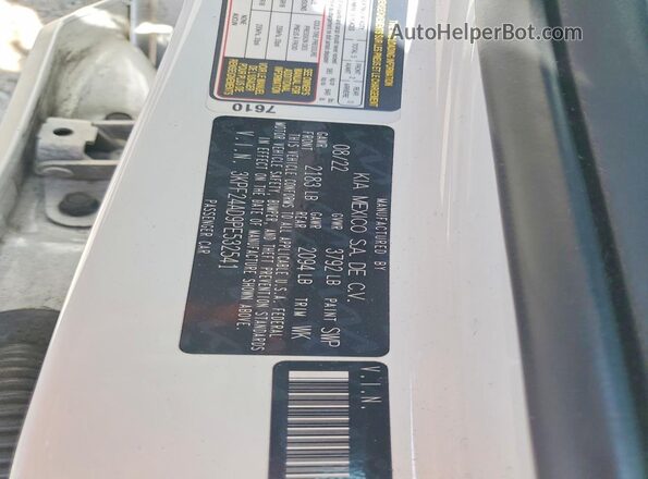 3KPF24AD9PE532541 2023 KIA FORTE Белый Вид подкапотного пространства