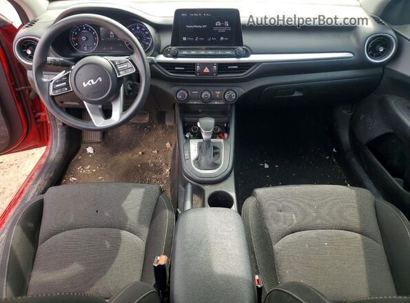 3KPF24AD9PE652694 2023 KIA FORTE Red Вид панелі приладів