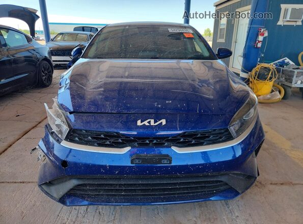 3KPF24AD9PE675568 2023 KIA FORTE Blue Widok z przodu
