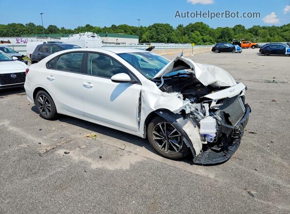 3KPF24AD9RE758033 2024 KIA FORTE White Передня права чверть