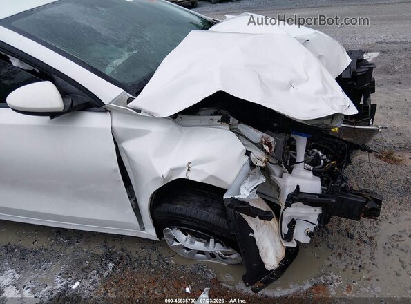 3KPF24AD9RE768738 2024 KIA FORTE White 