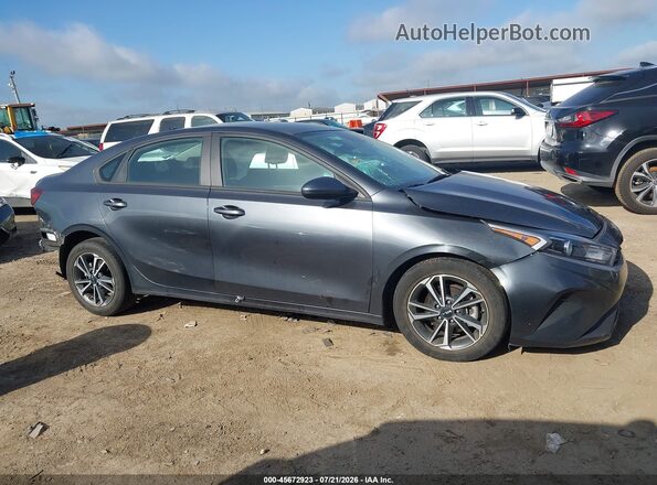 3KPF24AD9RE780534 2024 KIA FORTE Серый Вид задней части салона