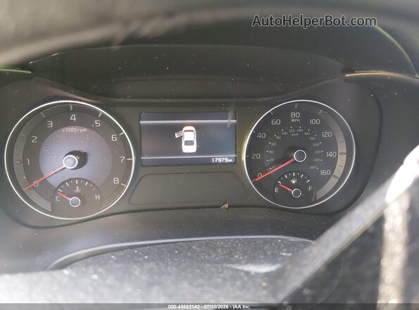 3KPF24AD9RE836424 2024 KIA FORTE White Vista de los asientos traseros