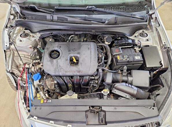 3KPF24ADXKE006122 2019 KIA FORTE Silver Սալոնի հետևի տեսք