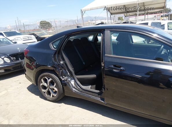 3KPF24ADXKE016648 2019 KIA FORTE Black Front view