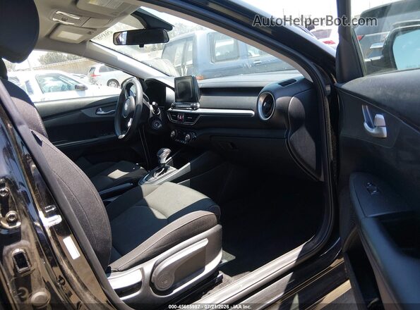3KPF24ADXKE016648 2019 KIA FORTE Black Front interior view
