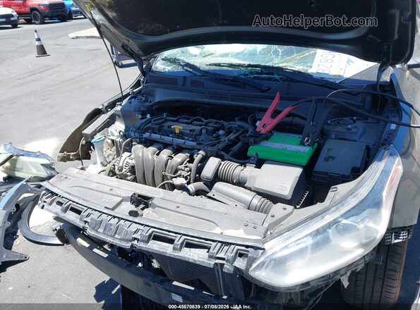 3KPF24ADXKE138474 2019 KIA FORTE Black Widok z tyłu