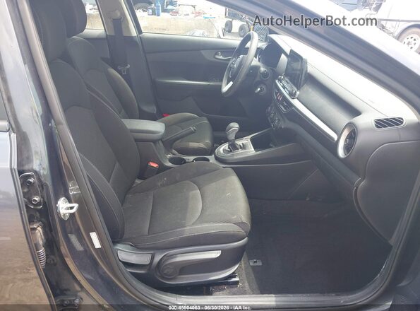 3KPF24ADXME303569 2021 KIA FORTE Gray წინა სალონის ხედი
