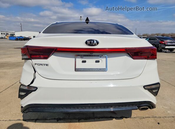 3KPF24ADXME376831 2021 KIA FORTE White Հետևի տեսք
