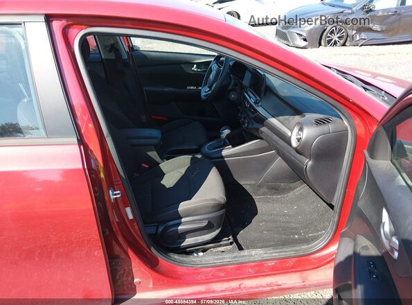 3KPF24ADXME379664 2021 KIA FORTE Red Widok wnętrza z przodu