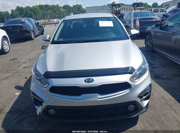 3KPF24ADXME389630 2021 KIA FORTE Silver Widok zestawu wskaźników