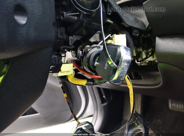 3KPF24ADXME389630 2021 KIA FORTE Silver Widok deski rozdzielczej