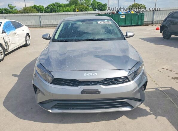 3KPF24ADXNE436625 2022 KIA FORTE Silver Вид спереду