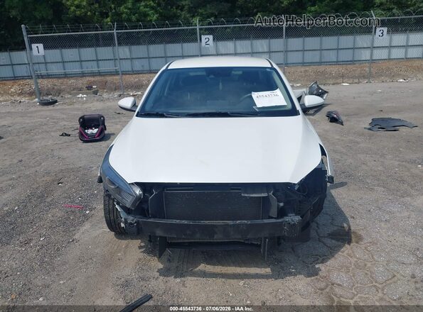 3KPF24ADXNE467356 2022 KIA FORTE White Вид задньої частини салону