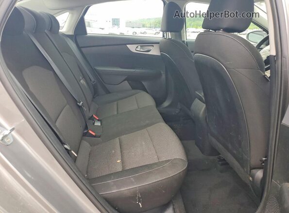 3KPF24ADXNE482505 2022 KIA FORTE Silver უკანა სავარძლების ხედი