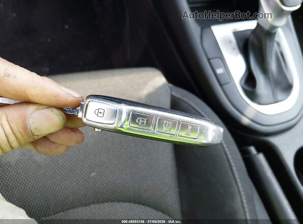 3KPF24ADXNE486652 2022 KIA FORTE Серебряный Вид панели приборов