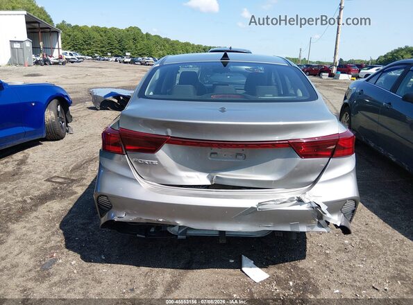 3KPF24ADXNE486652 2022 KIA FORTE Серебряный 