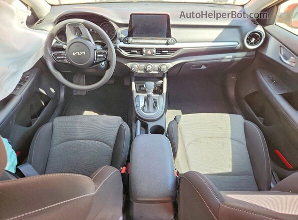 3KPF24ADXPE509463 2023 KIA FORTE Orange Вид панелі приладів