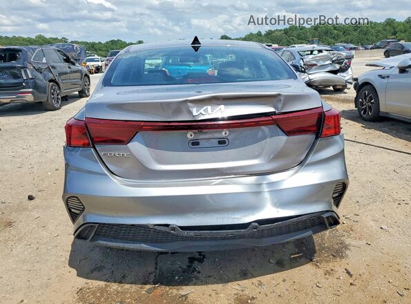 3KPF24ADXPE530538 2023 KIA FORTE Silver Vista trasera