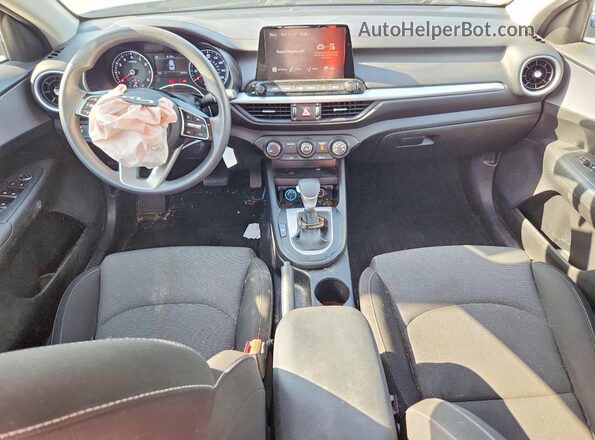 3KPF24ADXPE574152 2023 KIA FORTE Серый Вид панели приборов