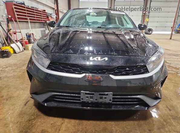 3KPF24ADXPE596930 2023 KIA FORTE Black Widok z przodu