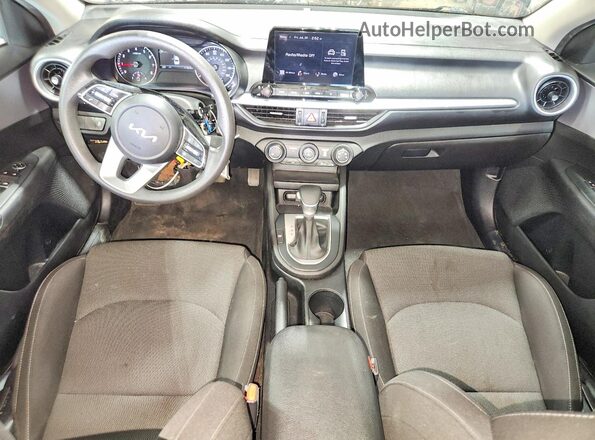 3KPF24ADXPE596930 2023 KIA FORTE Black Widok deski rozdzielczej