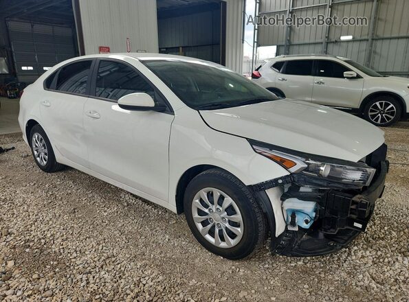 3KPF24ADXPE633281 2023 KIA FORTE White Передня права чверть