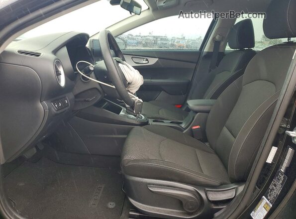 3KPF24ADXPE647469 2023 KIA FORTE Black Front interior view