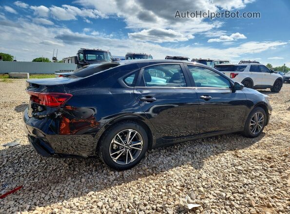 3KPF24ADXPE669892 2023 KIA FORTE Черный Задняя правая четверть