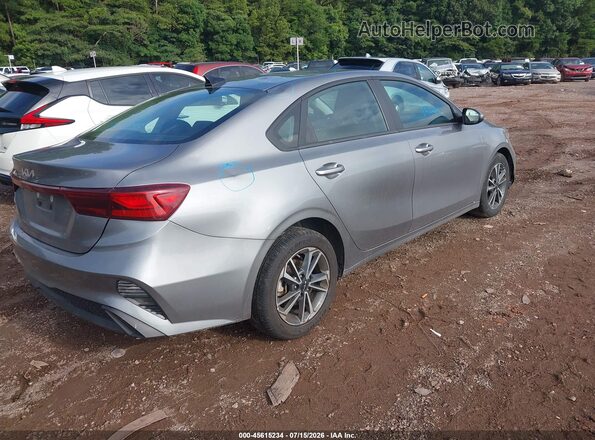 3KPF24ADXRE756579 2024 KIA FORTE Gray Задня права чверть