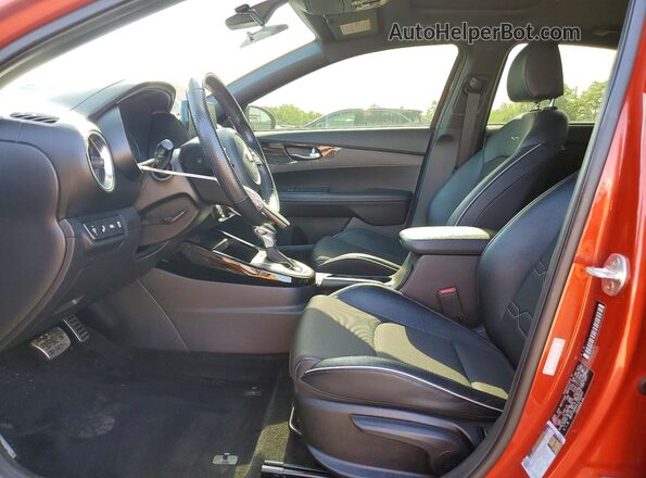 3KPF34AD0LE260923 2020 KIA FORTE Orange Вид салону спереду