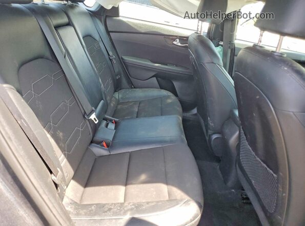 3KPF34AD0ME284138 2021 KIA FORTE Gray უკანა სავარძლების ხედი